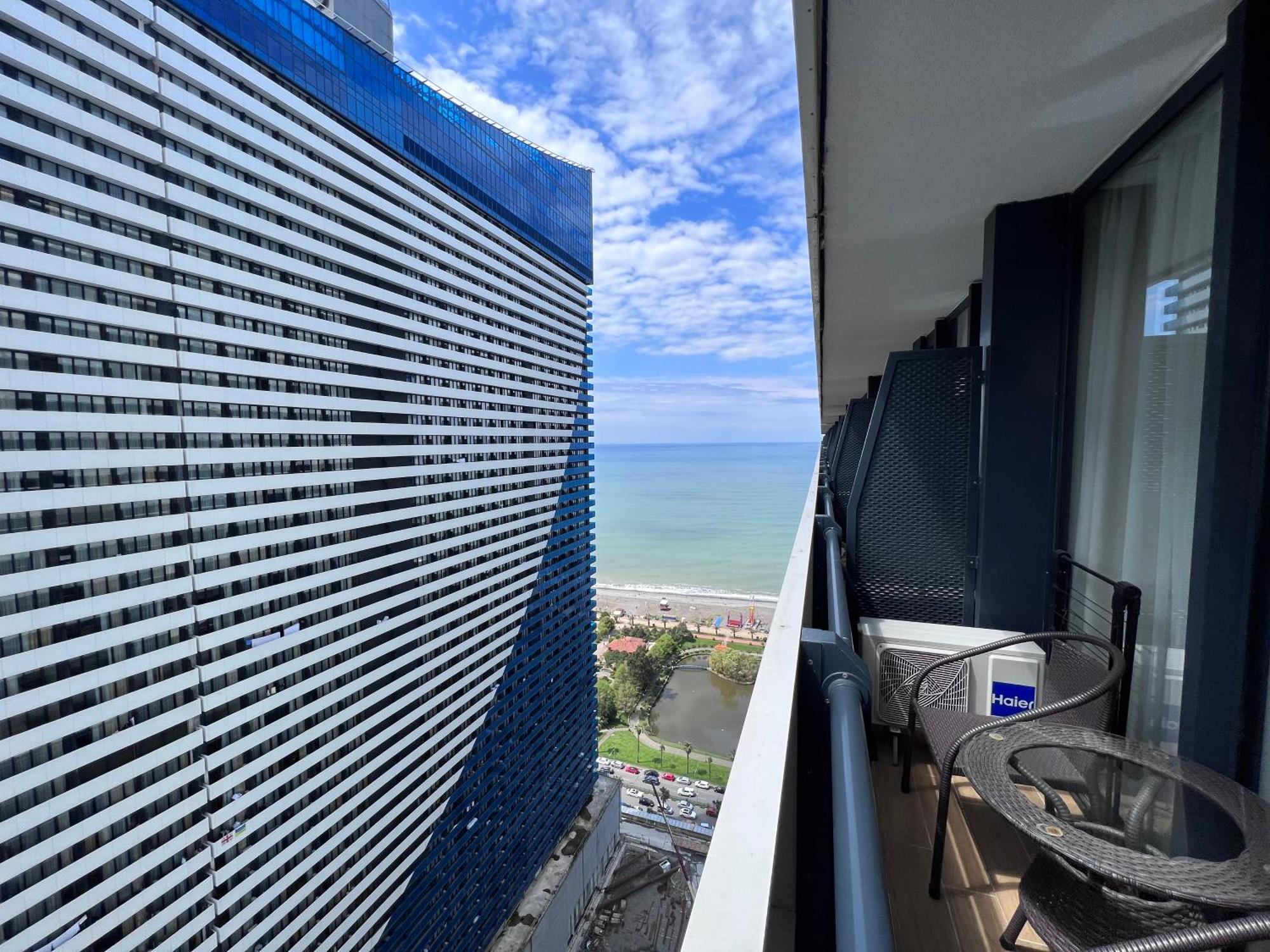 Amazing View Apartments Batumi Exteriör bild